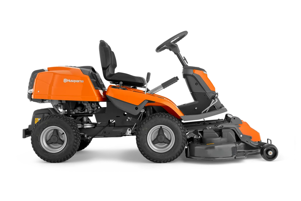 Husqvarna R 214TS Etuleikkuri + 103cm leikkuupöydällä