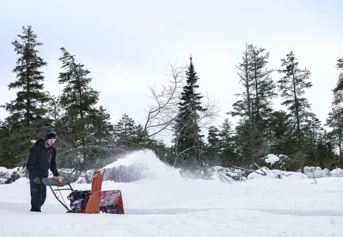 HUSQVARNA ST124, HVA, 61 CM, (2-VAIHELINKO)