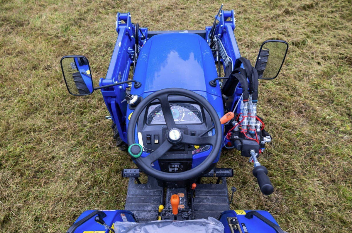 Solis 20 6+2 4WD Etukuormaajalla