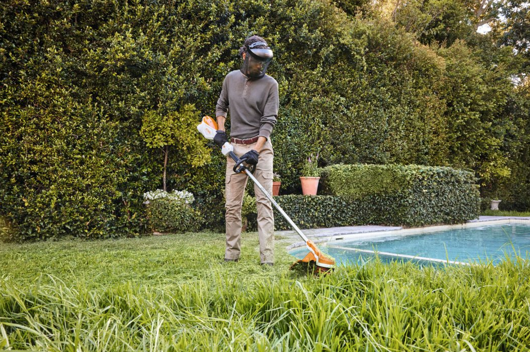 STIHL FSA 110.0 R Akkukäyttöinen ruohotrimmeri runko