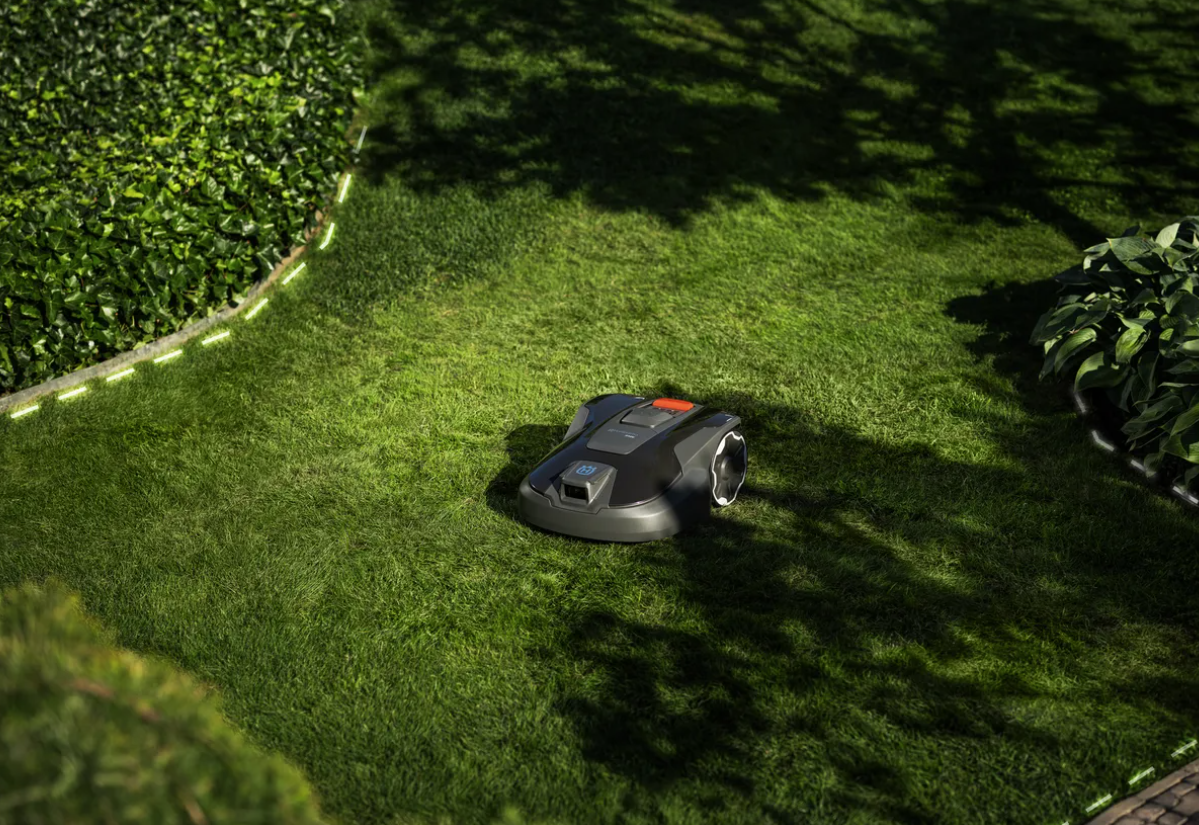 HUSQVARNA AM312V -26 ROBOTTIRUOHONLEIKKURI