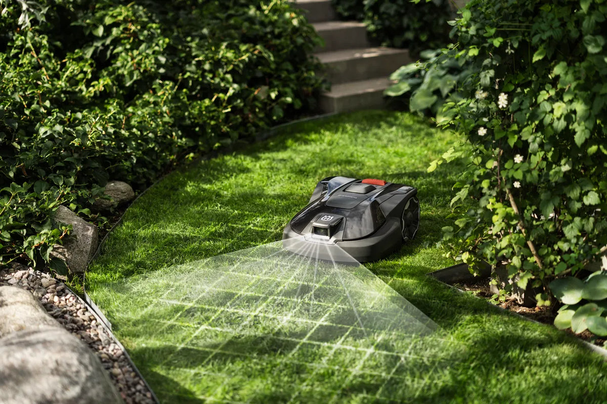 HUSQVARNA Automower® 308V, Vision navigointi, EPOSÖ valmius (ei rajalanka asennus)
