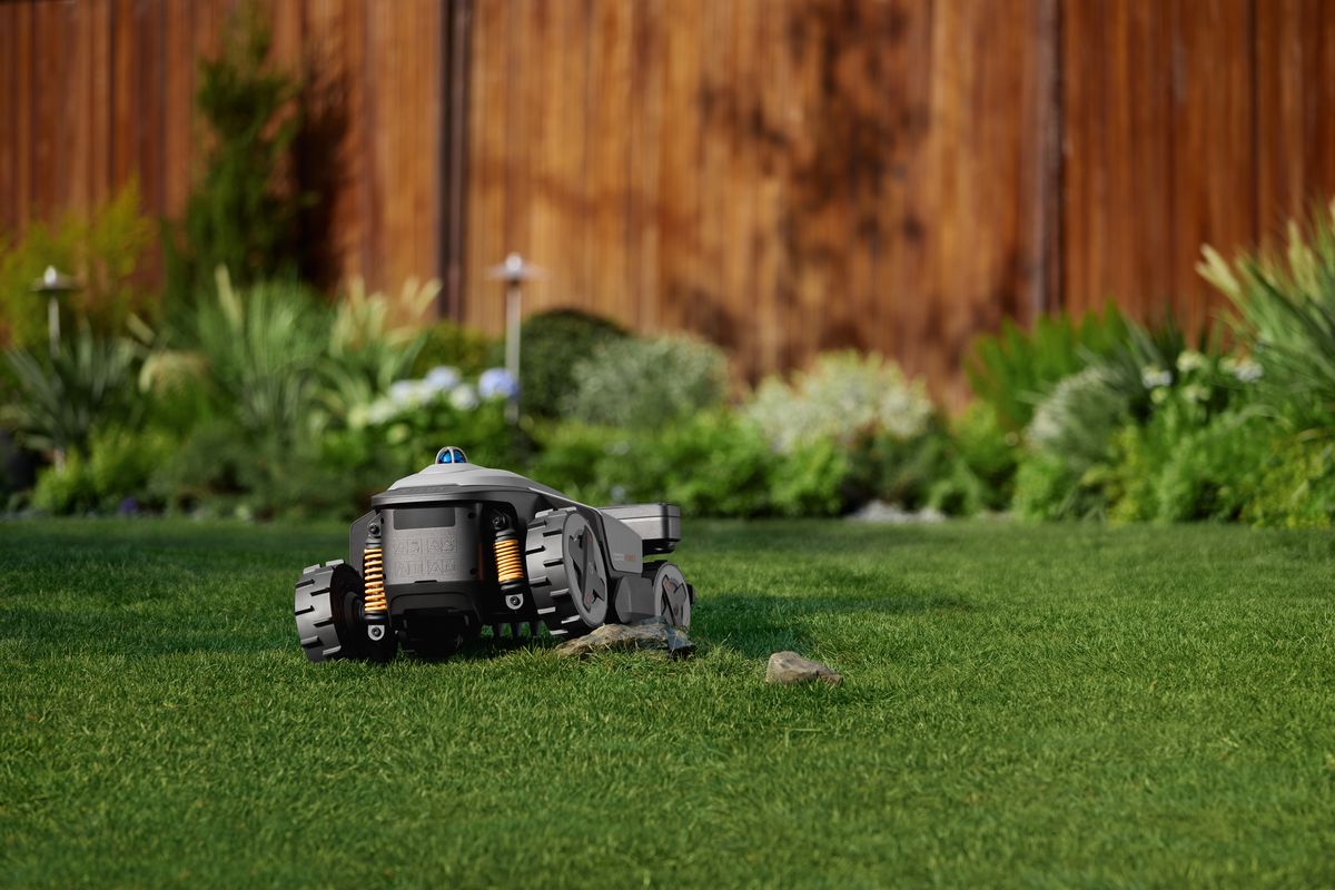 Roborock RockMow Z120 LiDAR robottiruohonleikkuri