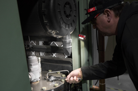 MILWAUKEE OTSALAMPPU IR HL450