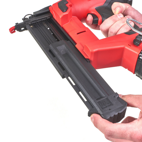 MILWAUKEE VIIMEISTELYNAULAIN M18FN18GS0X