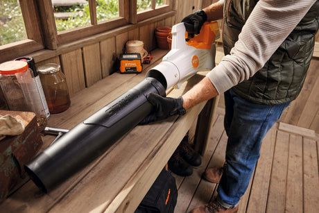 STIHL BGA 50 SET Akkukäyttöinen puhallin
