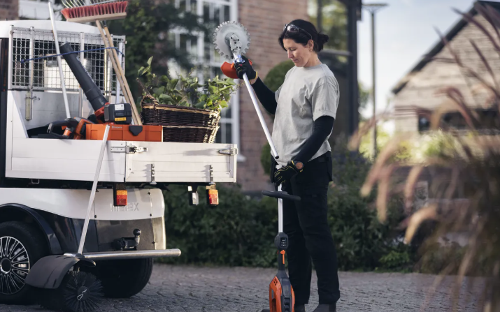 HUSQVARNA 525ILK, EI AKKU/LATURI