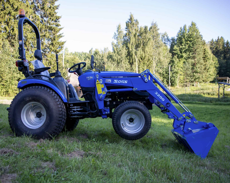 Solis 26 HST  4WD Etukuormaajalla