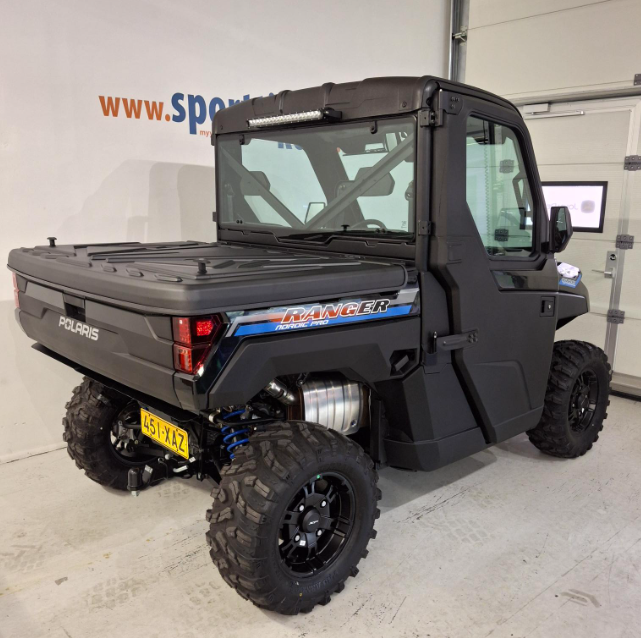 POLARIS Ranger XP 1000 EPS TRAKTORIMÖNKIJÄ PAKETTI