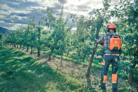 HUSQVARNA 535I Xp 10" Sp11G sis.40-b140 akku ja 40-c80 laturi