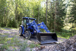 Solis 50 12+12 4WD, Ohjaamolla Etukuormaajalla