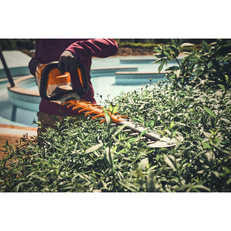 STIHL HSA 140 T ilman akkua ja laturia