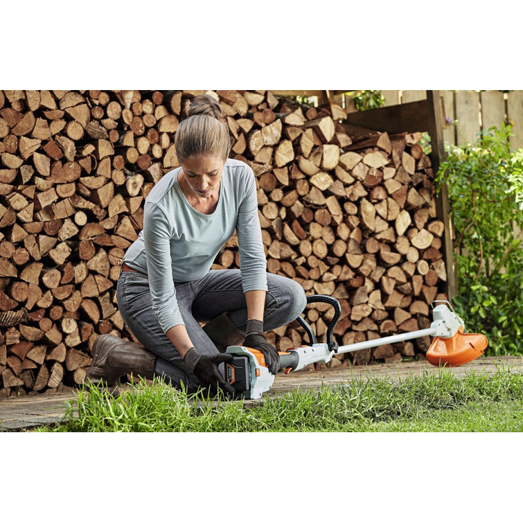 STIHL FSA 57 AKkutrimmeri Sis AK10 Ja Al101