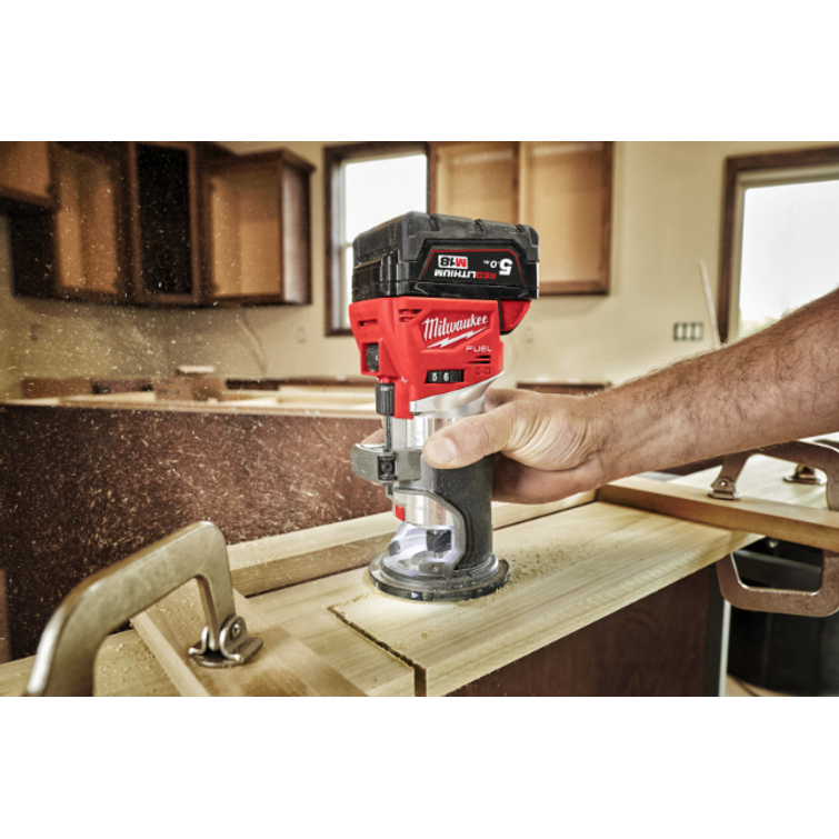 MILWAUKEE AKKUJYRSIN M18 FTR8-0X