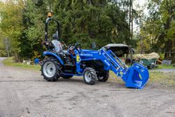 Solis 26 9+9 XL 4WD Etukuormaajalla