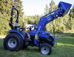 Solis 26 HST  4WD Etukuormaajalla