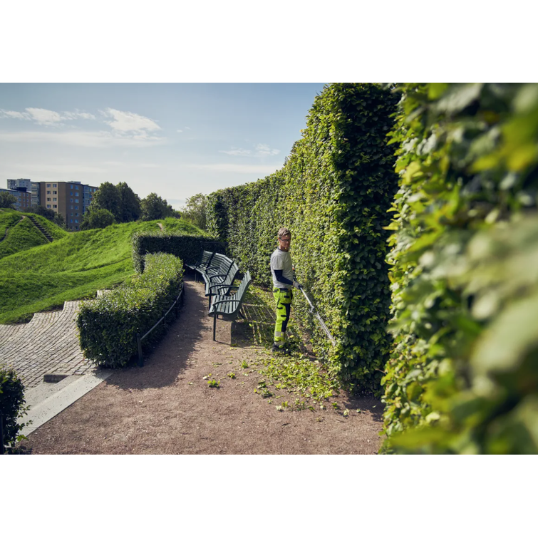 HUSQVARNA 525IHE4 EI AKKU/LATURI, IPX4, PITKÄ RUNKOP. + SÄÄD.KULMA