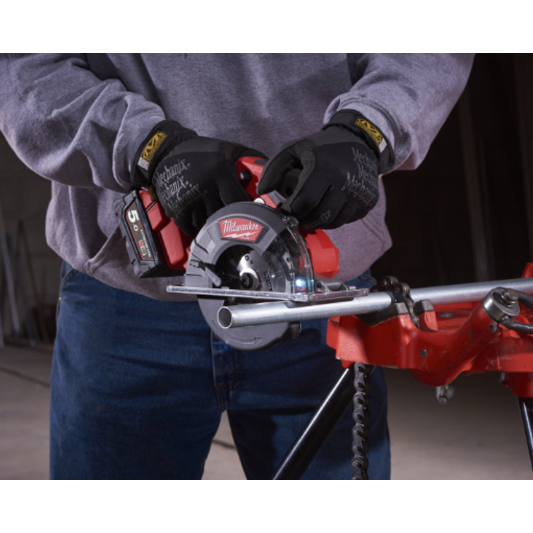 MILWAUKEE PY&Ouml;R&Ouml;SAHA METALLI M18 FMCS-0X