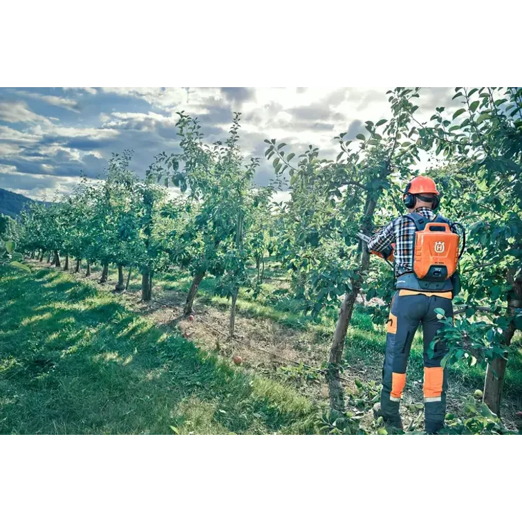 HUSQVARNA 535I Xp 10" Sp11G sis.40-b140 akku ja 40-c80 laturi
