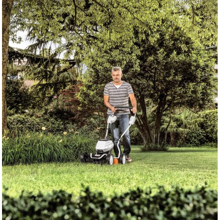 STIHL RMA 2.2 RPV akkuruohonleikkuri Set