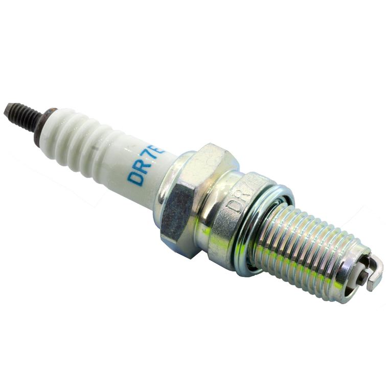 DUELL NGK sparkplug DR7EA