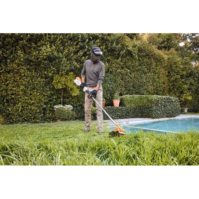 STIHL FSA 110.0 R Akkukäyttöinen ruohotrimmeri runko
